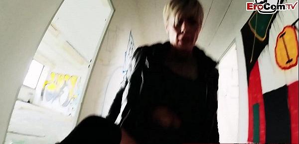 ECHTE NUTTE BESTELLT für Sextreffen in berlin ghetto mit kurze haare blonde leder milf